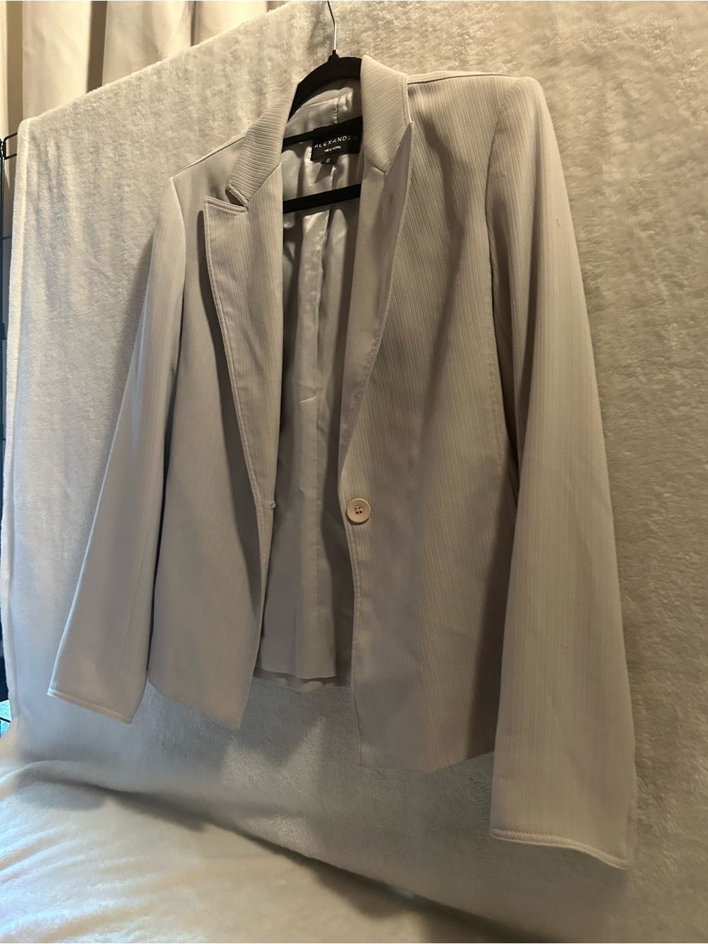 Cream Single-Button Blazer - Picture 2 of 3